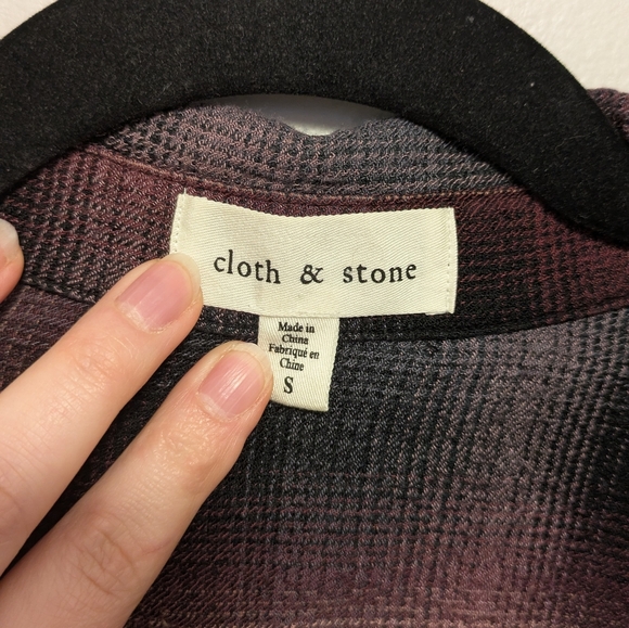 Anthropologie Cloth & Stone Long-Sleeve Buttondown - Picture 2 of 3